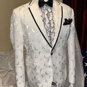 Goofandy Tuxedo White & Black Brand New Jacket